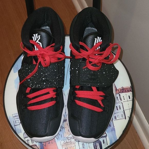 2019 Kyrie 6 'Jet Black' size 8.5 - Picture 1 of 6